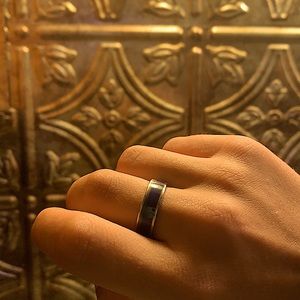 mood changing ring / good fitting / works!